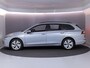 Volkswagen Golf Variant Life Business 1.5 TSI 85 kW 116 pk | Verlengde garantie | Navigatie | Parkeersensoren | Autom. airco (3 zones) | Elektr. bestuurdersstoel met geheugen |