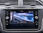 Volkswagen Tiguan 1.4 TSI eHybrid R-Line Business+ | Panodak | Zwenkbare-trekhaak | Navi | Adap. cruise | PDC |
