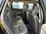 Volvo XC60 2.4 D4 Summum 5 Cilinder! | Trekhaak | 2.000KG Trekgewicht | 5 Cilinder! | Adaptieve Cruise | Blind spot | Stoelverwarming | Elektrisch bedienbare achterklep | Parkeersensoren V+A | High Performance Audio | Navigatie |