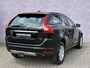 Volvo XC60 2.4 D4 Summum 5 Cilinder! | Trekhaak | 2.000KG Trekgewicht | 5 Cilinder! | Adaptieve Cruise | Blind spot | Stoelverwarming | Elektrisch bedienbare achterklep | Parkeersensoren V+A | High Performance Audio | Navigatie |