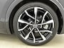 Toyota Prius 2.0 Plug-in Hybrid 220 Executive | Panoramadak | Nederlandse Auto | Stoel + Stuur verwarming | LED | Blindspot |