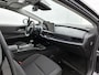 Toyota Prius 2.0 Plug-in Hybrid 220 Executive | Panoramadak | Nederlandse Auto | Stoel + Stuur verwarming | LED | Blindspot |