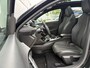 Peugeot e-208 EV GT 350 50 kWh | Stoelverwarming | 3D cockpit | Navigatie | Camera | Panoramadak | Apple Carplay/Android Auto