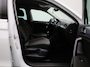 Volkswagen Tiguan 1.5 TSI Life Business | LMV | Climate control | DAB | Camera | Navigatie | Bluetooth | Adaptive cruise | Parkeer sensoren | Virtual cockpit |