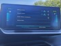 Peugeot e-208 EV Allure Pack 50 kWh | Cruise Control | Climate Control | Navigatie | Parkeersensoren | Apple CarPlay & Android Auto | Camera | All-Season Banden |