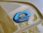 Peugeot e-208 EV Allure Pack 50 kWh | Cruise Control | Climate Control | Navigatie | Parkeersensoren | Apple CarPlay & Android Auto | Camera | All-Season Banden |