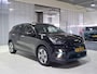 Kia Niro EV e-Niro DynamicPlusLine 64 kWh SOH 100% Stoel en Stuur verwarming, Schuif kantel dak, Apple Carplay/Android Auto, Navigatie, Camera.