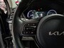 Kia Niro EV e-Niro ExecutiveLine 64 kWh SOH 100% Stoel en Stuur verwarming, Schuif kantel dak, Apple Carplay/Android Auto, Navigatie, Camera.