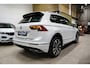 Volkswagen Tiguan 2.0 TSI 4Motion 220PK 3x R-Line * Pano - Dynaudio - Leder - Virtual - 20" - Sfeer - ACC - Blind Spot - App *