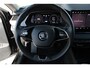 Skoda Octavia Combi 1.5 TSI MHEV Carplay, Achteruitrijcamera, Stoel/Stuurverwarming, ACC, ECC, Parksens V en A, 16" LMV