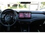 Skoda Octavia Combi 1.5 TSI MHEV Carplay, Achteruitrijcamera, Stoel/Stuurverwarming, ACC, ECC, Parksens V en A, 16" LMV