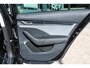 Skoda Octavia Combi 1.5 TSI MHEV Carplay, Achteruitrijcamera, Stoel/Stuurverwarming, ACC, ECC, Parksens V en A, 16" LMV