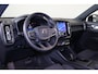 Volvo EX40 Single Motor Extended Range Business Ed. 82 kWh - IntelliSafe Assist & Surround - Parkeercamera achter - Harman/Kardon audio - Verwarmde voorstoelen & stuur - Parkeersensoren voor & achter - Draadloze tel. lader - Warmtepomp - Extra getint glas - 19' LMV