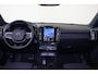 Volvo EX40 Single Motor Extended Range Business Ed. 82 kWh - IntelliSafe Assist & Surround - Parkeercamera achter - Harman/Kardon audio - Verwarmde voorstoelen & stuur - Parkeersensoren voor & achter - Draadloze tel. lader - Warmtepomp - Extra getint glas - 19' LMV