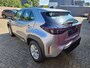 Toyota Yaris Cross 1.5 Hybrid 115 Active SAFETY/DODE HOEK/PARKEERSENSOREN/STOEL-/STUUR EN VOORRUIT VERW.