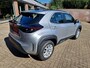 Toyota Yaris Cross 1.5 Hybrid 115 Active SAFETY/DODE HOEK/PARKEERSENSOREN/STOEL-/STUUR EN VOORRUIT VERW.