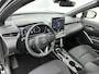 Toyota Corolla Cross Hybrid 200 Style AWD | Panoramadak | Dodehoek detectie | Stoel+stuurverwarming | Parkeersensoren voor+achter | Elektrische achterklep | Achteruitrijcamera |