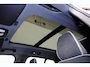 Volvo XC40 B4 Plus Dark - Panorama/schuifdak - IntelliSafe Assist & Surround - Harman/Kardon audio - Parkeercamera achter - Verwarmde voorstoelen & stuur - Parkeersensoren voor & achter - Elektr. bedienb. voorstoelen met geheugen links - Draadloze tel. lader - 20' LMV