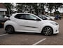 Toyota Yaris 1.5 Hybrid EXECUTIVE NL.AUTO PANODAK AFN.TREKHAAK ALL SEASONS HEAD-UP DISPLAY JBL PARK.SENSOREN V+A DODEHOEK DETECTIE LED LUXE BEKLEDING STOEL&STUURVERW.