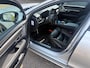 Volvo V90 2.0 T8 AWD R-Design | 360º Camera | Luchtvering | Stoel/stuur verwarming | Power seats | Memory | Trekhaak | Panoramadak | Adaptieve cruise | Carbon inleg | Keyless entry/start | Bowers & Wilkens | DAB | BLIS |