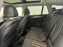 BMW 5-Serie Touring 530e High Executive Panoramadak Navigatie Apple Carplay Android Auto 360 camera Parkeerhulp Cruise Control Adaptieve LED-koplampen Stoelverwarming Leder Climate Control Lichtmetalen velgen Privacy Glass