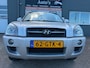 Hyundai Tucson 2.0i Style Executive met parkeersensoren en trekhaak en cruise controle en airco