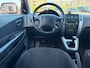 Hyundai Tucson 2.0i Style Executive met parkeersensoren en trekhaak en cruise controle en airco