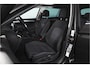 Volkswagen Passat Variant 1.4 TSI PHEV GTE Business Automaat | S/K-Panodak | Adapt. Cruise | Stoel-+Stuurverw. | PDC | 360 Camera | NAV + App. Connect | ECC | Elek. Trekhaak | Elek. Klep | LM 17" |