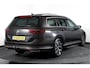 Volkswagen Passat Variant 1.4 TSI PHEV GTE Business Automaat | S/K-Panodak | Adapt. Cruise | Stoel-+Stuurverw. | PDC | 360 Camera | NAV + App. Connect | ECC | Elek. Trekhaak | Elek. Klep | LM 17" |