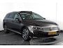 Volkswagen Passat Variant 1.4 TSI PHEV GTE Business Automaat | S/K-Panodak | Adapt. Cruise | Stoel-+Stuurverw. | PDC | 360 Camera | NAV + App. Connect | ECC | Elek. Trekhaak | Elek. Klep | LM 17" |