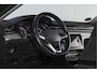 Volkswagen Passat Variant 1.4 TSI PHEV GTE Business Automaat | S/K-Panodak | Adapt. Cruise | Stoel-+Stuurverw. | PDC | 360 Camera | NAV + App. Connect | ECC | Elek. Trekhaak | Elek. Klep | LM 17" |