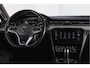 Volkswagen Passat Variant 1.4 TSI PHEV GTE Business Automaat | S/K-Panodak | Adapt. Cruise | Stoel-+Stuurverw. | PDC | 360 Camera | NAV + App. Connect | ECC | Elek. Trekhaak | Elek. Klep | LM 17" |