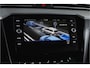 Volkswagen Passat Variant 1.4 TSI PHEV GTE Business Automaat | S/K-Panodak | Adapt. Cruise | Stoel-+Stuurverw. | PDC | 360 Camera | NAV + App. Connect | ECC | Elek. Trekhaak | Elek. Klep | LM 17" |
