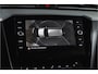 Volkswagen Passat Variant 1.4 TSI PHEV GTE Business Automaat | S/K-Panodak | Adapt. Cruise | Stoel-+Stuurverw. | PDC | 360 Camera | NAV + App. Connect | ECC | Elek. Trekhaak | Elek. Klep | LM 17" |