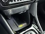 Toyota Yaris 1.5 Hybrid 115 Dynamic | Apple Carplay / Android Auto | Dodehoek detectie | Parkeersensoren voor/achter | Stoel-/stuurverwarming | Adaptive Cruise | Clima | Keyless | Camera | 16 inch
