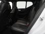 Volvo XC40 T3 R-Design | Panoramadak | Nubuck-Leder | Stoelverwarming | Cruise Control | 18" | Privacy Glass