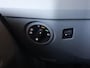 Volkswagen Crafter 35 2.0 TDI 140 PK L3H3 TWO-TONE + 3000 KG TREKHAAK | APPLE CARPLAY | CRUISE | SIDEBARS | NAVIGATIE