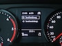 Volkswagen Crafter 35 2.0 TDI 140 PK L3H3 TWO-TONE + 3000 KG TREKHAAK | APPLE CARPLAY | CRUISE | SIDEBARS | NAVIGATIE