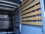 Volkswagen Crafter 35 2.0 TDI 140 PK L3H3 TWO-TONE + 3000 KG TREKHAAK | APPLE CARPLAY | CRUISE | SIDEBARS | NAVIGATIE