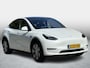 Tesla Model Y Long Range AWD 75 kWh SOH 90,6% / Trekhaak / 20'' LMV ( € 2.300 ) / 3 Fase / 1e Eigenaar / 5X Stoelverwarming / Panorama / Memory / Dodehoek /