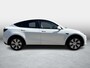 Tesla Model Y Long Range AWD 75 kWh SOH 90,6% / Trekhaak / 20'' LMV ( € 2.300 ) / 3 Fase / 1e Eigenaar / 5X Stoelverwarming / Panorama / Memory / Dodehoek /