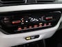 Suzuki Swift 1.2 Select Smart Hybrid | 16" Velgen | Stoelverwarming | Lederen Stuurwiel | Apple Carplay & Android Auto |