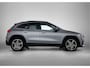Mercedes-Benz GLA 200 AMG line | Panorama schuifdak | Night pakket | Memory Seats | Sfeerverlichting | MultiBeam Led | Elektr.Achterklep | Inclusief 24 maanden MB Certified garantie voor Europa.
