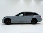 BMW 3-Serie Touring 320i M Sport Pro Brooklyn Grey | M-sportstoelen | Panoramadak | Harman/Kardon | Carbon | Camera | Memory | Sfeerlicht