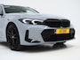 BMW 3-Serie Touring 320i M Sport Pro Brooklyn Grey | M-sportstoelen | Panoramadak | Harman/Kardon | Carbon | Camera | Memory | Sfeerlicht