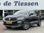 Volkswagen T-Roc 1.0 TSI Style Business Navi, Carplay, Virtual, Rijklaar met beurt & garantie!