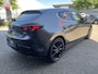 Mazda 3 2.0 e-SkyActiv-X M Hybrid 180 Luxury // HEAD-UP DISPLAY // DODEHOEK // BOSE // ELEK.STOEL+GEHEUGEN // LEDER // 360 CAMERA //