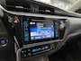 Toyota Auris Touring Sports 1.2T 116pk Executive | Trekhaak | Lederen bekleding | Camera | Cruise | Stoel verwarming | All-season banden |