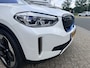 BMW iX3 Executive 80 kWh | Trekhaak | Sportstoelen | DAB | Apple/Android | Keyless | H & K | Shadow line