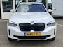 BMW iX3 Executive 80 kWh | Trekhaak | Sportstoelen | DAB | Apple/Android | Keyless | H & K | Shadow line